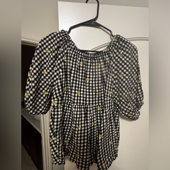 Old Navy Women’s Blouse - Picture 1 of 3